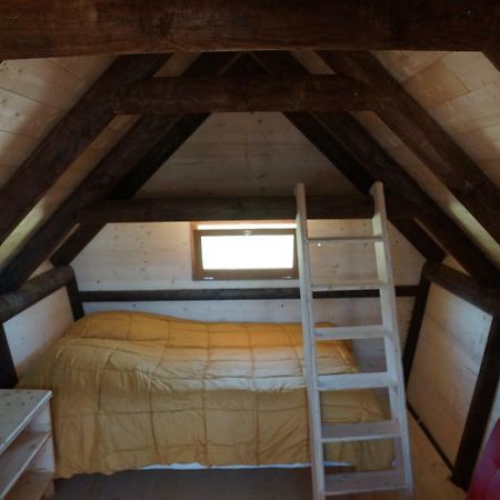 Ferme De La Corbette Bed & Breakfast Cluny Bagian luar foto