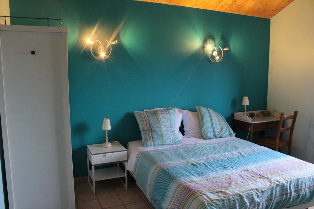Ferme De La Corbette Bed & Breakfast Cluny Bagian luar foto