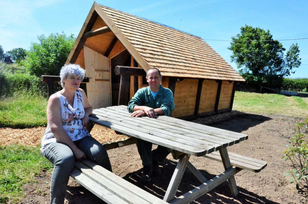 Ferme De La Corbette Bed & Breakfast Cluny Bagian luar foto